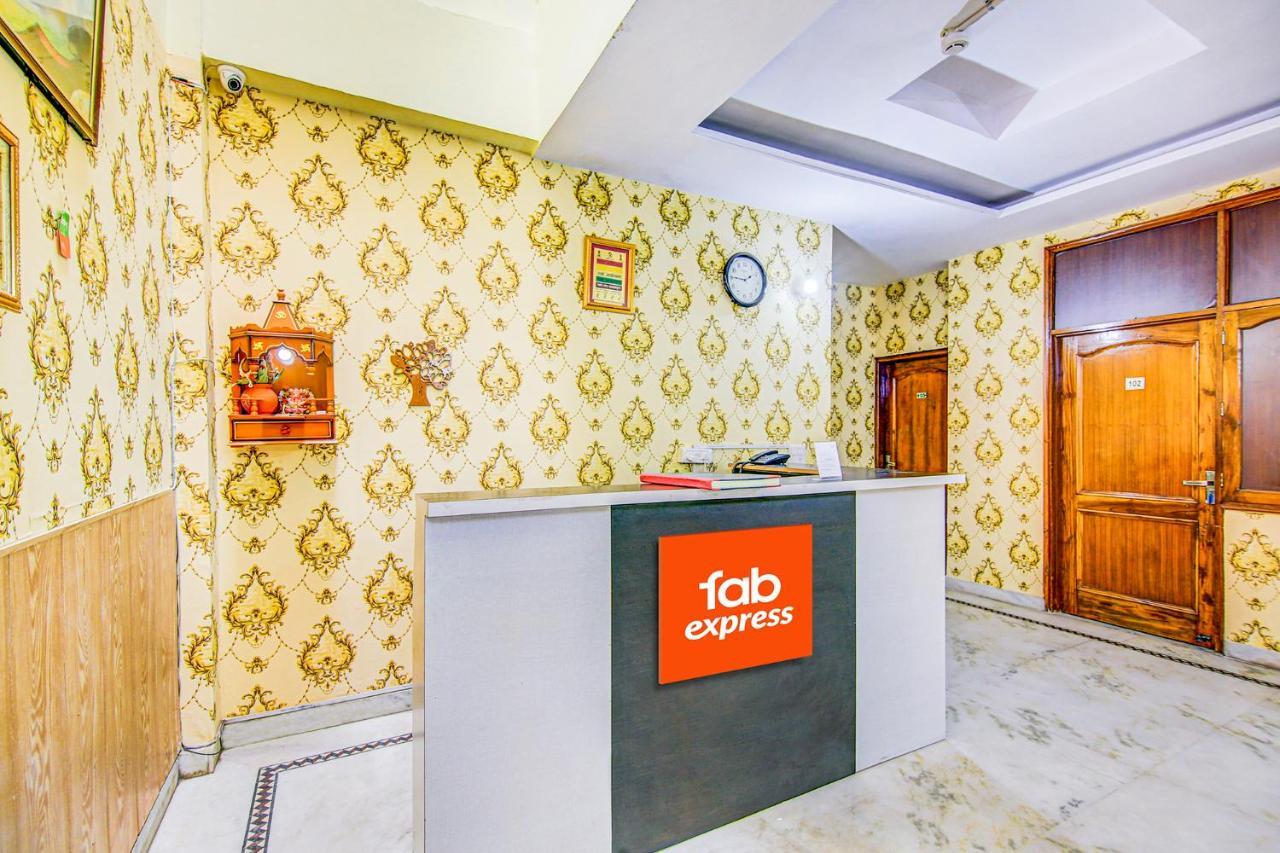 Hotel Fabexpress Royal Ashray Noida Exteriér fotografie