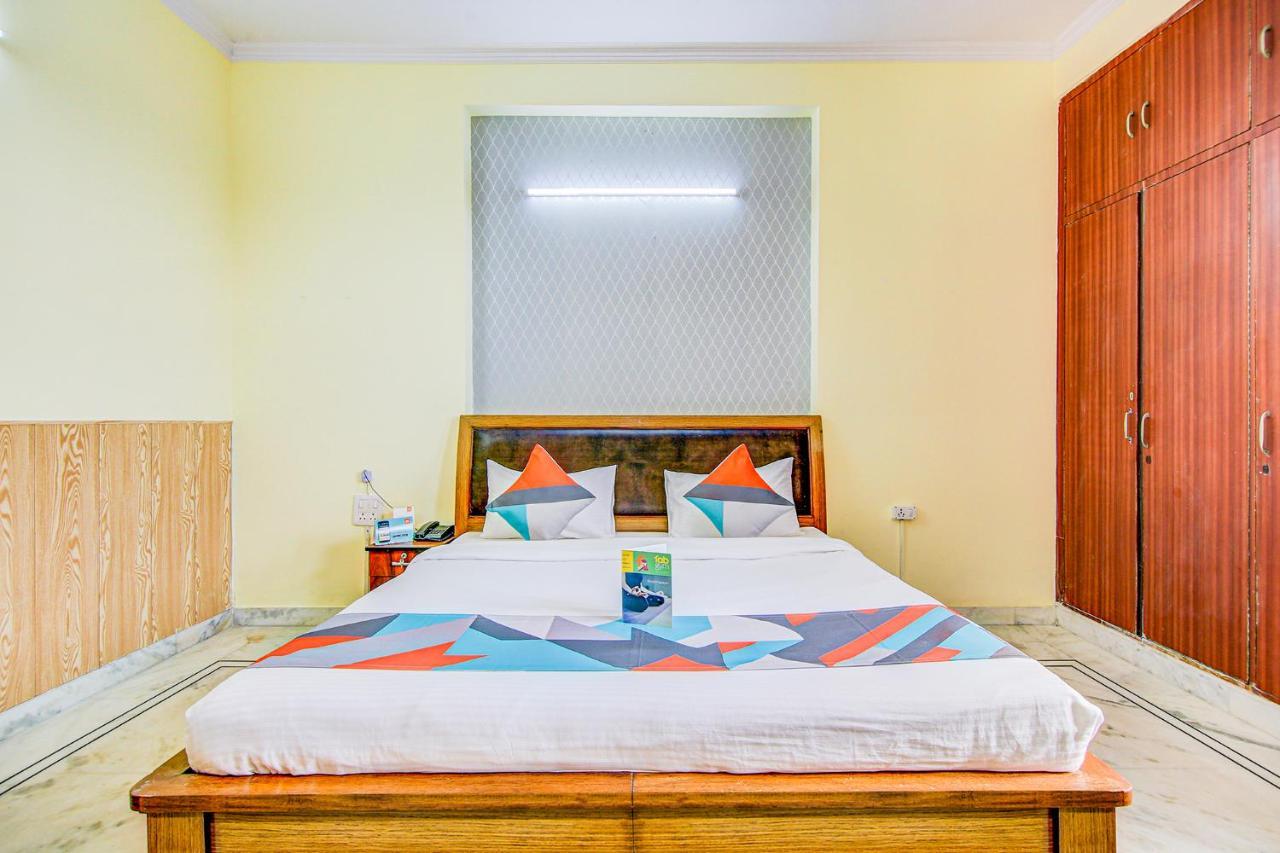 Hotel Fabexpress Royal Ashray Noida Exteriér fotografie